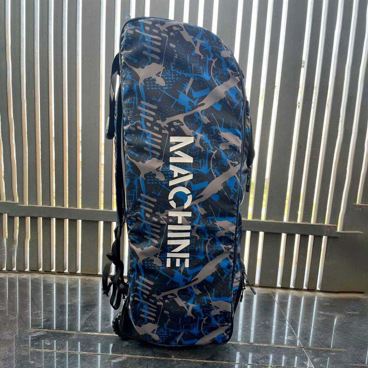 Icon Wheeli Duffle Kit Bag
